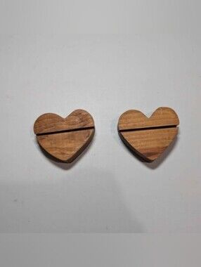 Set Of 2 Wooden Heart Photo Holders